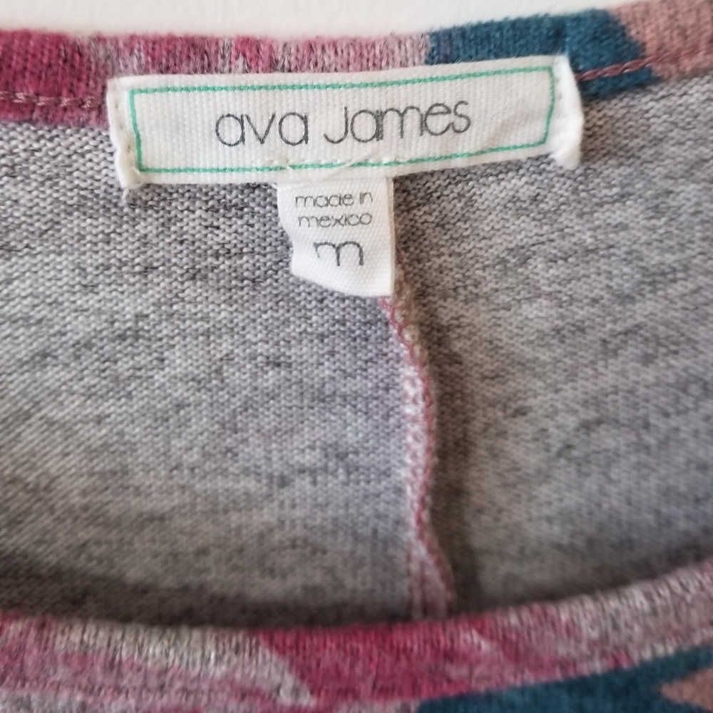 Ava James Pruff Shoulder Top - Picture 5 of 6